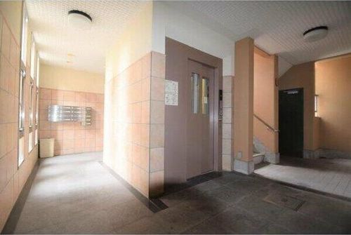 グレイス17の玄関