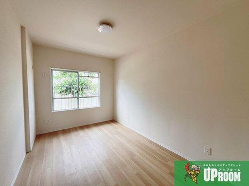 グランドール犬山の居間