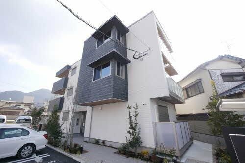 エクラージュの外観