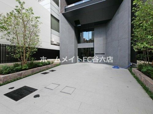 Noire北堀江の玄関