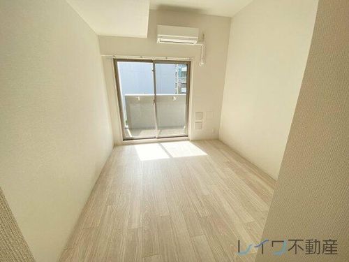 エスリード大阪NAGAHORI GATEの居間