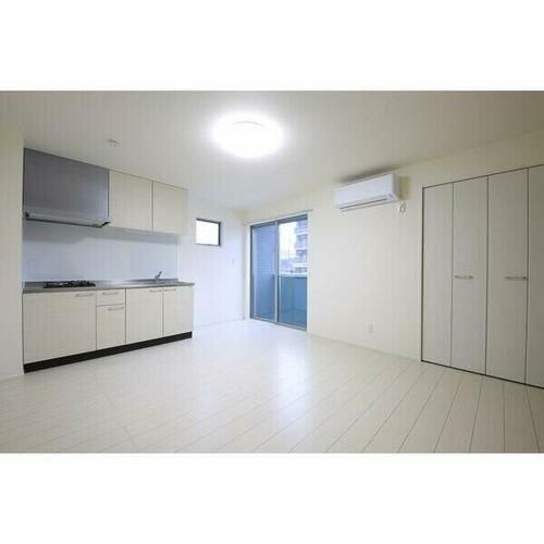 G flat 岩崎の居間