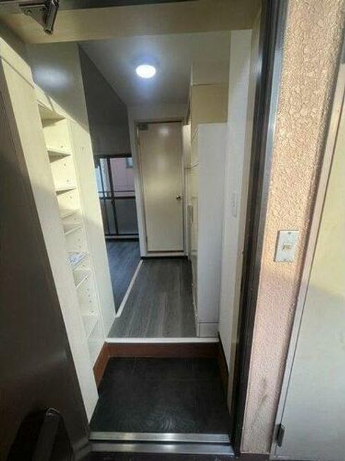 メゾン・ド・ナヴィールの玄関