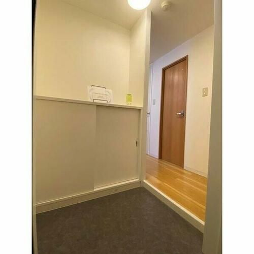 池下ホームズの玄関