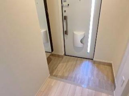 森本3丁目新築アパートの玄関