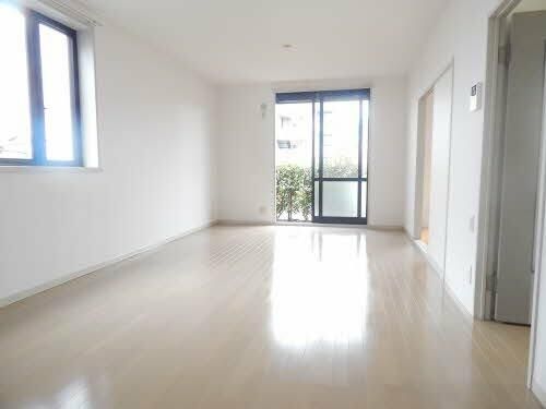 福岡県久留米市小森野4丁目(アパート)の賃貸物件の居間