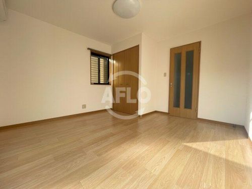 グレイス阪南の居間