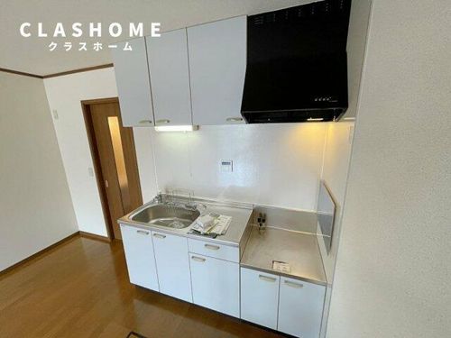 クラセードル碧南 B102のキッチン