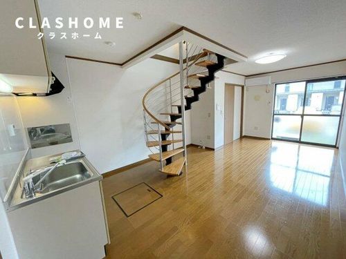 クラセードル碧南 B102の居間