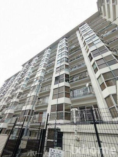 ホワイトハウス穂積の外観