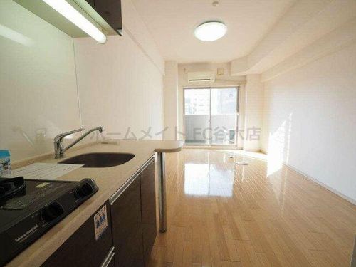 ISM谷町六丁目の居間