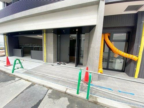 ソルテラスOSAKA緑橋クレアストの玄関