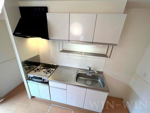 ユトリロ緑ヶ丘 2 A102のキッチン