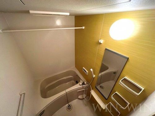 ユトリロ緑ヶ丘 2 A102の風呂