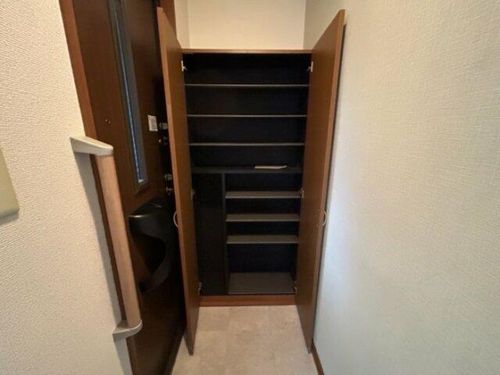 福岡県北九州市若松区宮前町(アパート)の賃貸物件の玄関