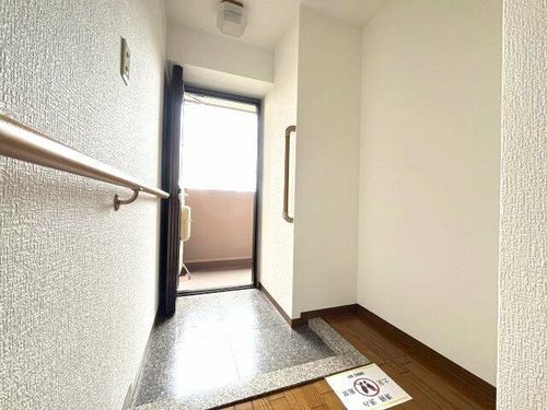 グリーンコーポ富田林の玄関