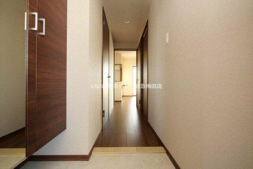 LaDouceur門真の玄関