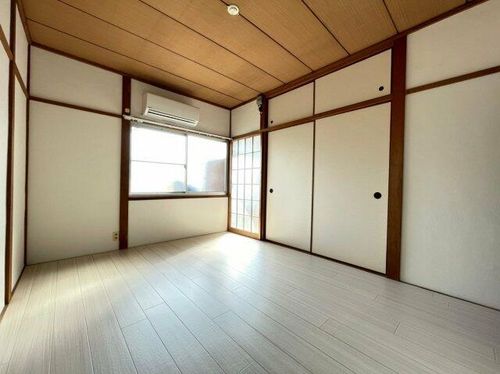 賀茂川荘の内装