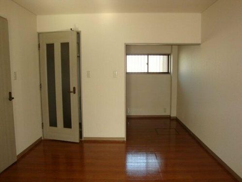 アムールハウス00102の居間