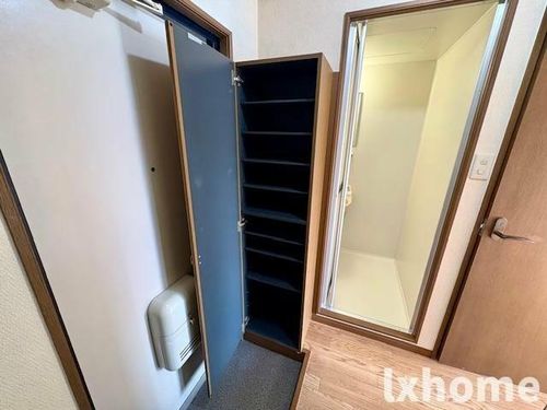 シャンブル南春日丘の内装