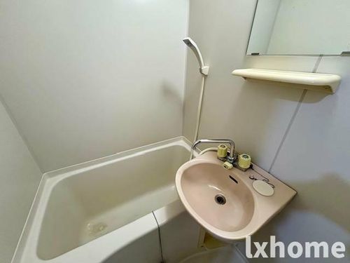 シャンブル南春日丘の風呂