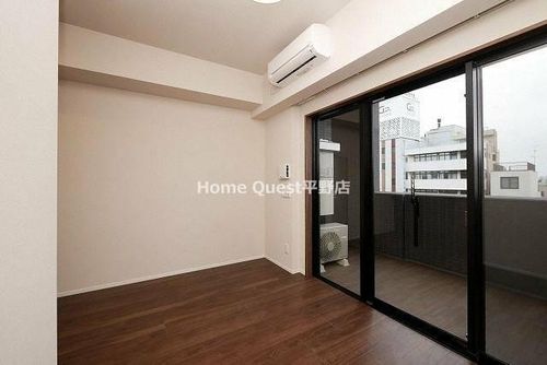 PHOERME TENNOJI Eastの居間