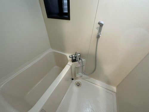 フォブール塩屋101の風呂