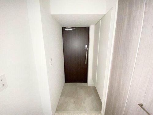 Metrosa谷町六丁目Northの玄関