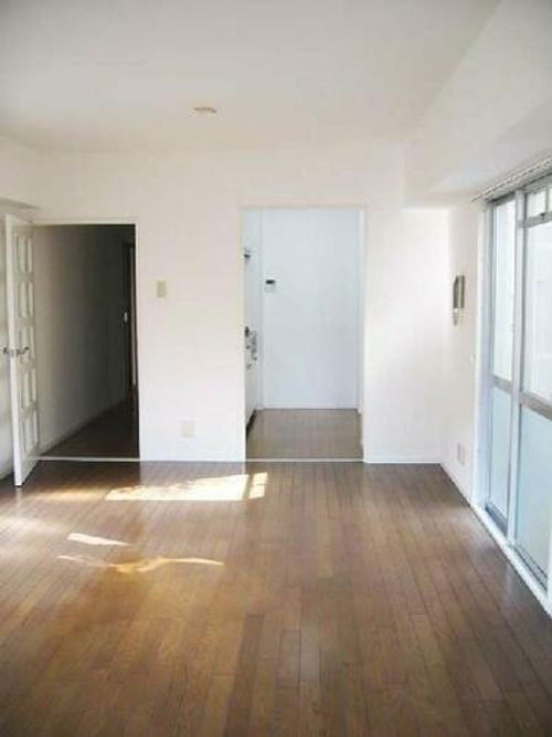 ライオンズマンション北鈴蘭台の居間