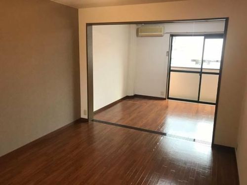 トップハイツ ドイの居間