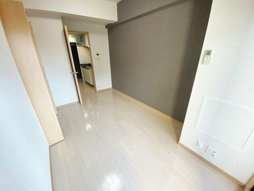 CITY SPIRE布施の居間