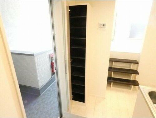 ハーモニーテラス鳴海町4の玄関