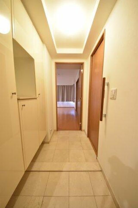 アパタワーズ神戸三宮の玄関