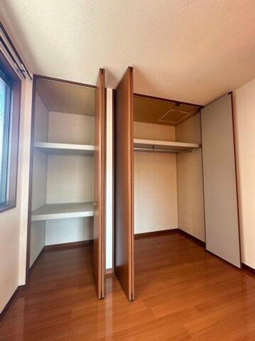 リファインド二ツ屋の内装
