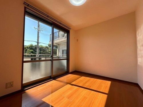 リファインド二ツ屋の内装