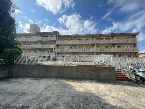 エミナンス弥富が丘の外観