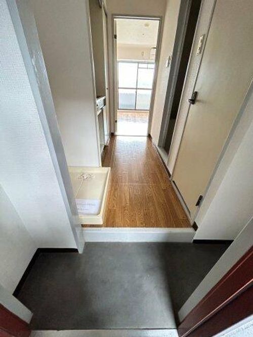 大阪府和泉市青葉台1丁目(マンション)の賃貸物件101の玄関