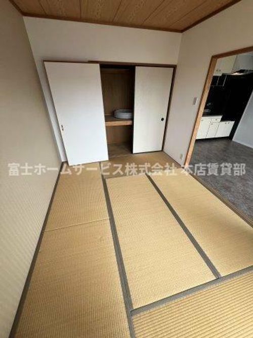 サンライフ上住吉301の内装