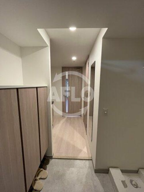 ワールドアイ大阪城EASTアドバンスの玄関