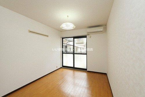塚本ハイツⅡの居間