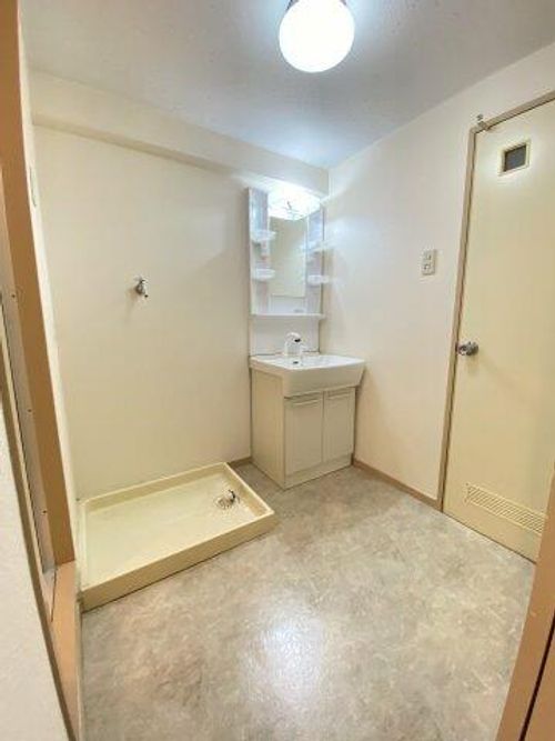 第5グランドハイツ服部の内装