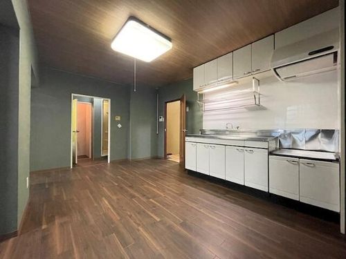 福岡県北九州市門司区大里東2丁目(マンション)の賃貸物件の居間