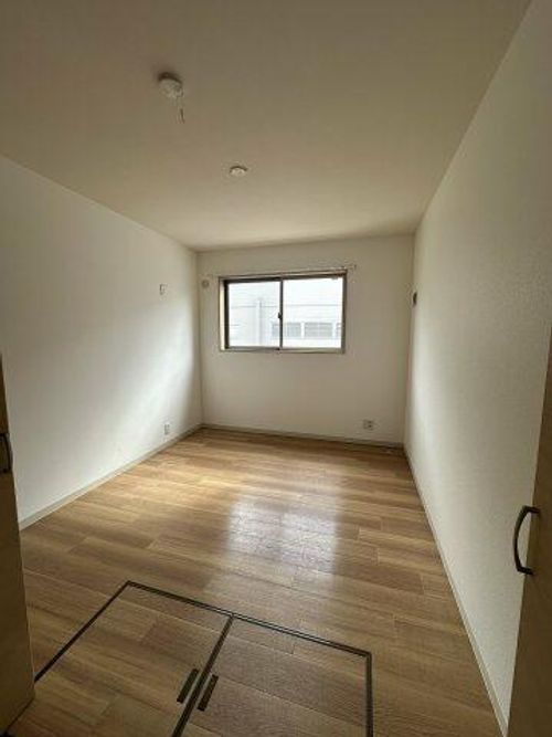 ファミリアーレ金屋201の内装