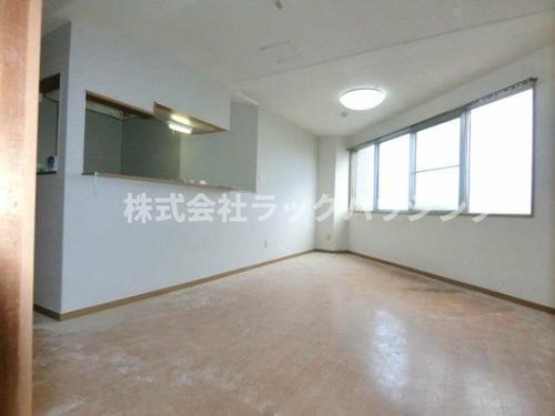 GMビル第三の居間