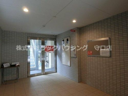 パーラム守口の玄関
