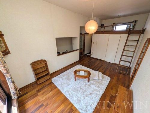 セザンヌ西高師の内装