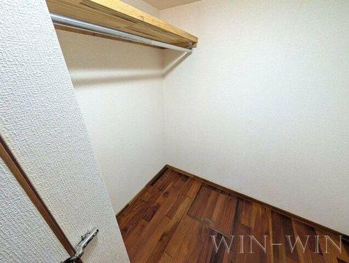 セザンヌ西高師の内装