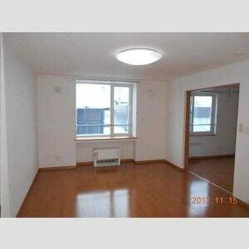 フロンティア33201の居間