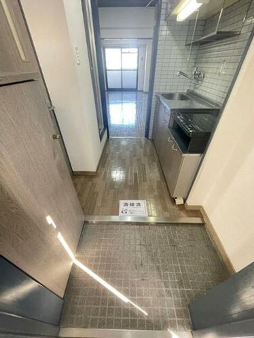 福岡県北九州市小倉南区城野4丁目(マンション)の賃貸物件の玄関