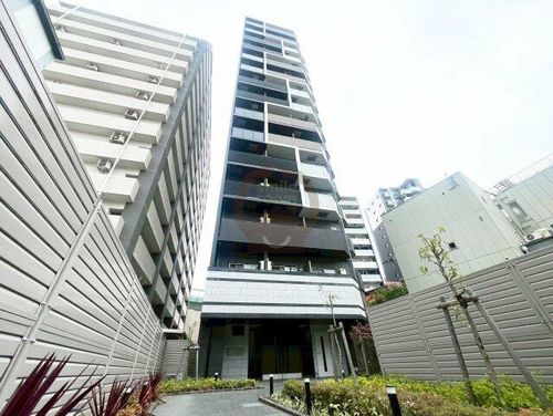 プレサンス福島吉野ミナージの外観